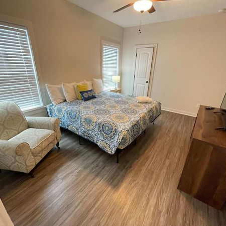Beach Flow Bungalow-Mins To Downtown-Dining-Base Pensacola Dış mekan fotoğraf