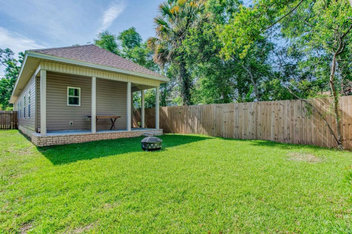 Beach Flow Bungalow-Mins To Downtown-Dining-Base Pensacola Dış mekan fotoğraf