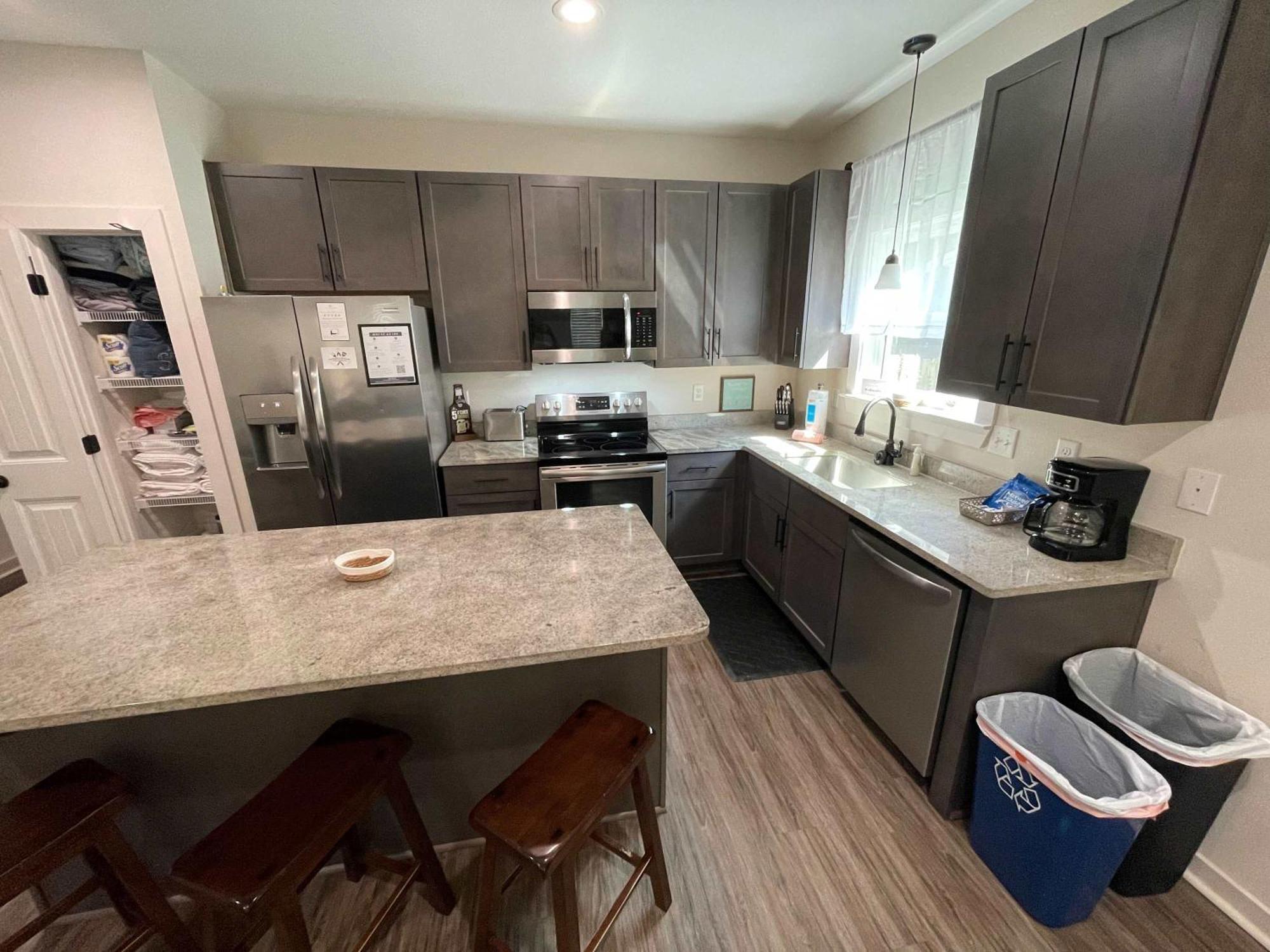 Beach Flow Bungalow-Mins To Downtown-Dining-Base Pensacola Dış mekan fotoğraf